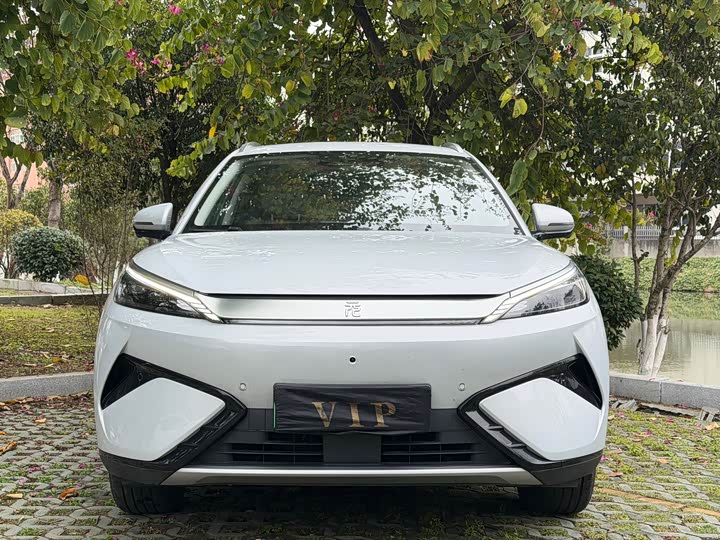 Фото 2 - BYD Yuan Plus