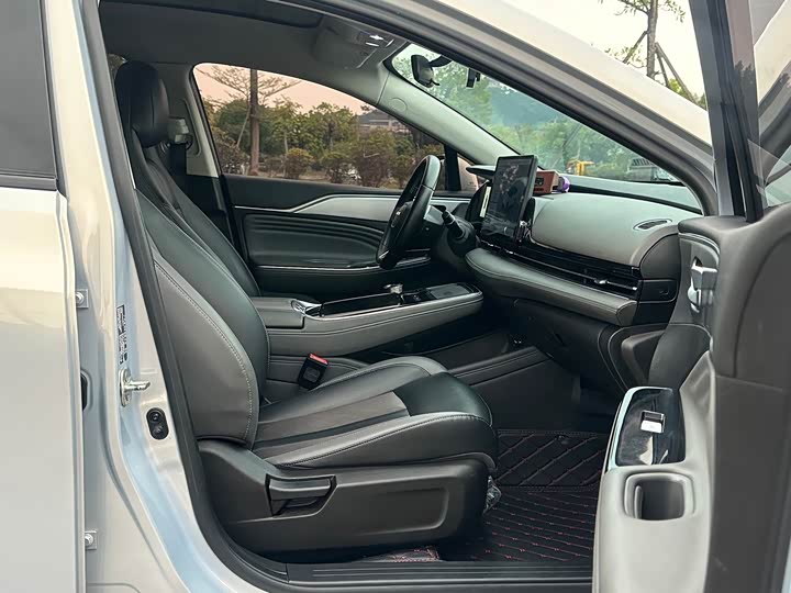 Фото 7 - GAC Aion S Plus