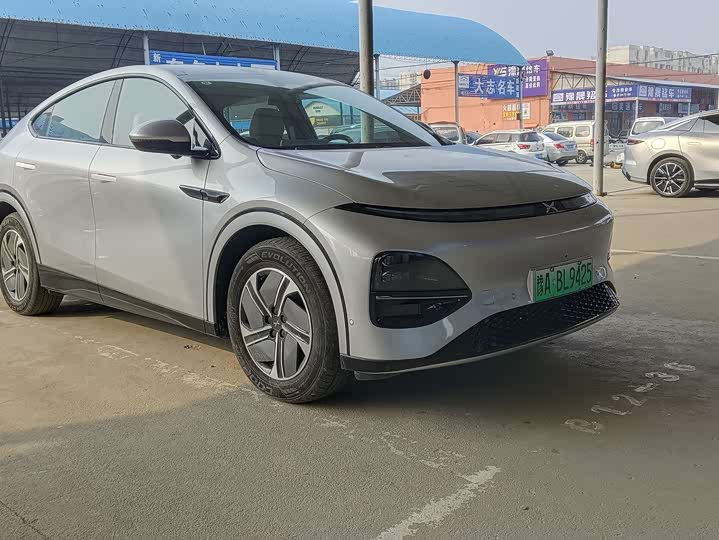 Фото 3 - XPeng G6