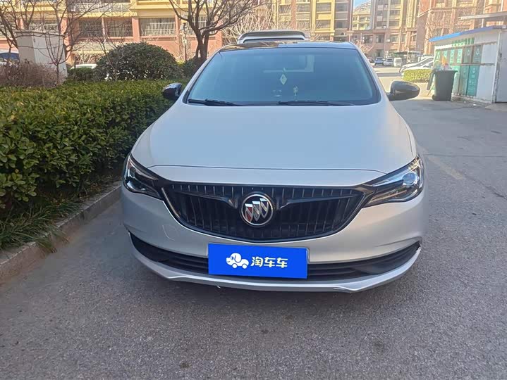 Photo 2 - Buick Excelle GT
