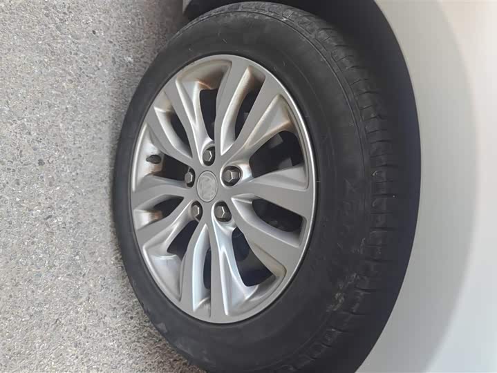 Photo 6 - Buick Excelle GT