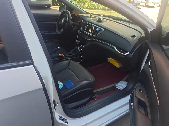 Photo 8 - Buick Excelle GT