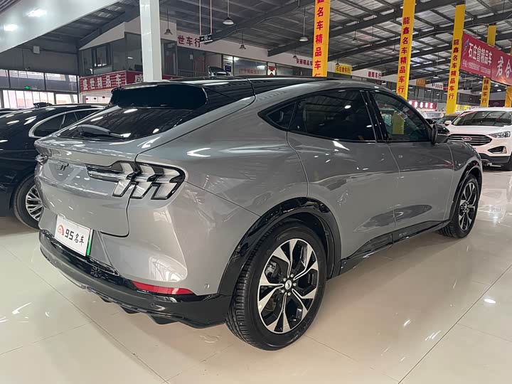 Photo 4 - Ford Mustang Mach-E