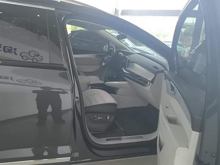 Фото 8 - Volkswagen Talagon