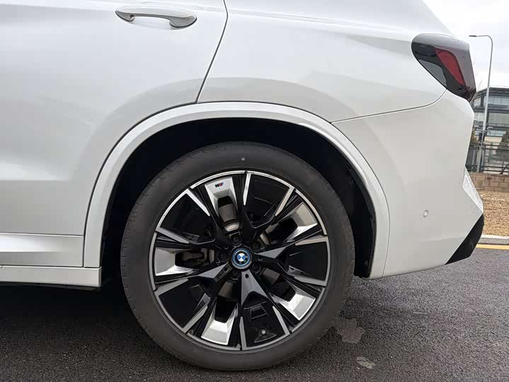 Фото 7 - BMW iX3