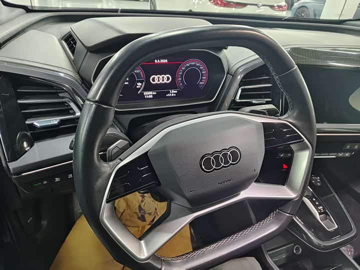 Фото 7 - Audi Q4 e-tron
