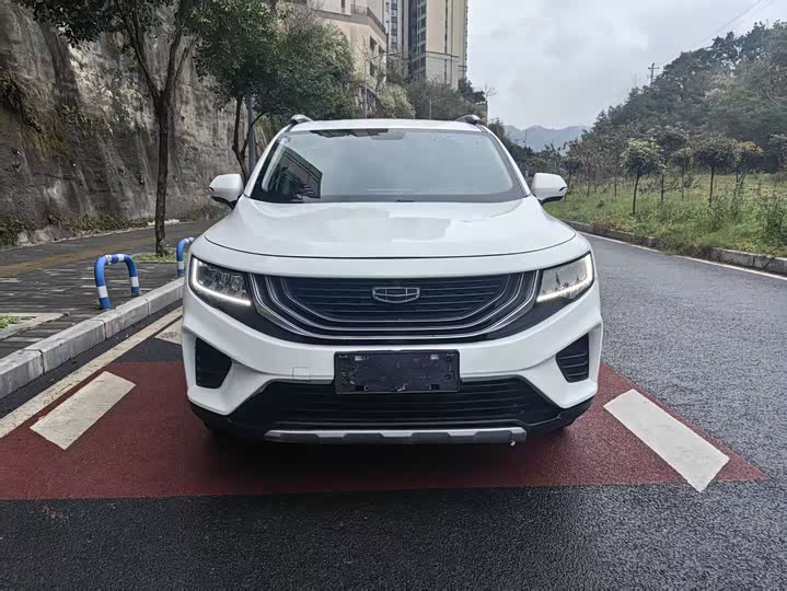 Фото 2 - Geely Okavango