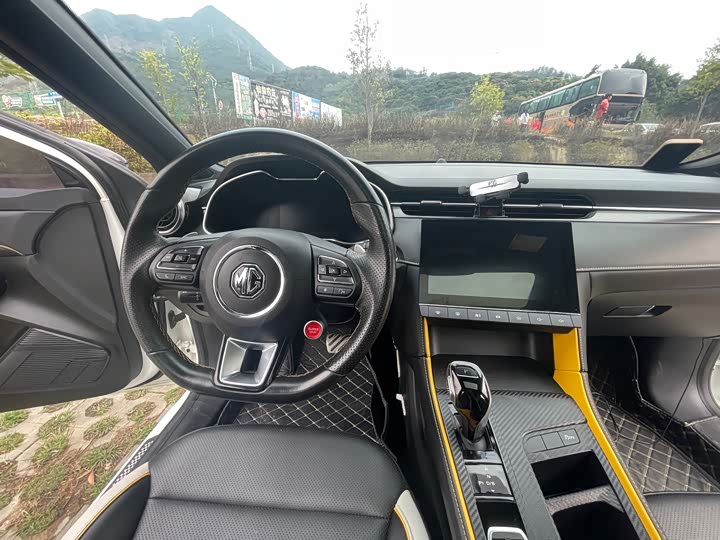 Фото 7 - MG Motor 6