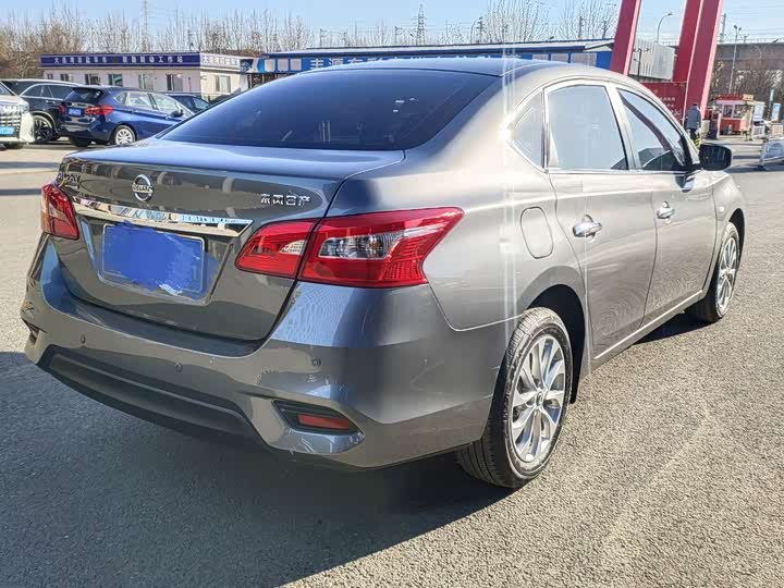 Фото 4 - Nissan Sylphy