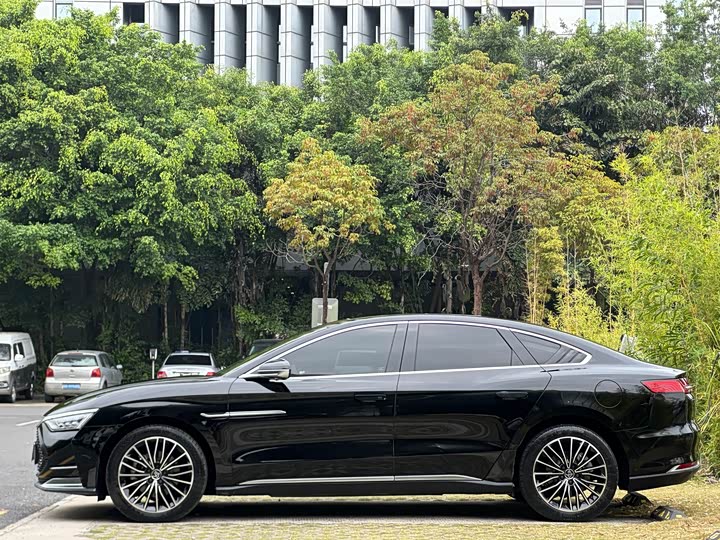 Фото 7 - BYD Han