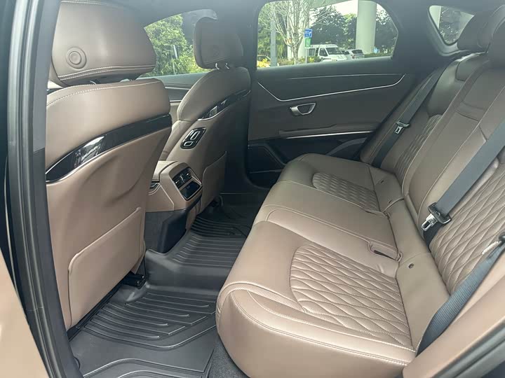 Фото 9 - BYD Han