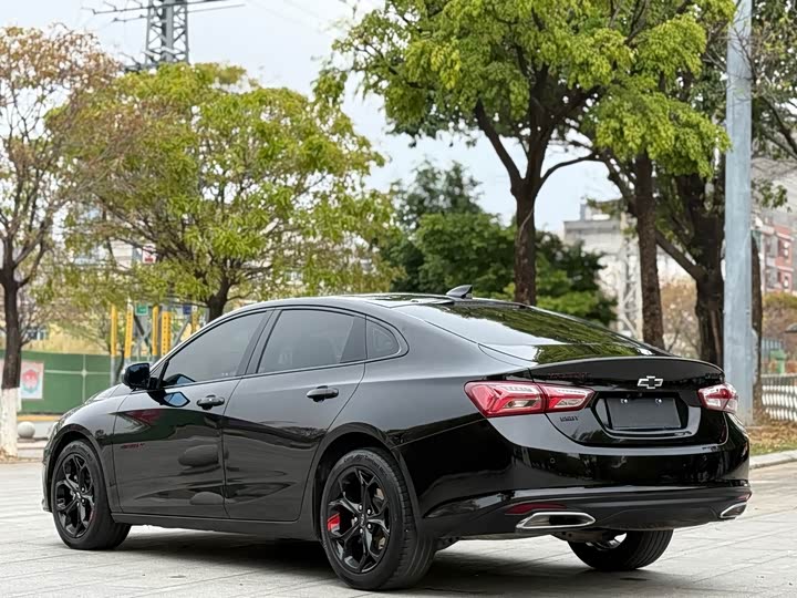 Photo 7 - Chevrolet Malibu XL