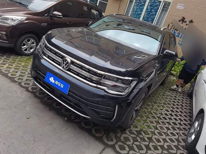 Фото 1 - Volkswagen Teramont X