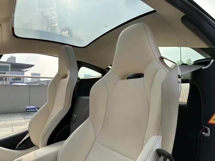 Фото 5 - McLaren GT