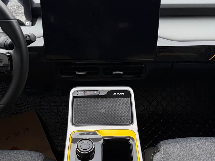 Фото 9 - GAC Aion Y