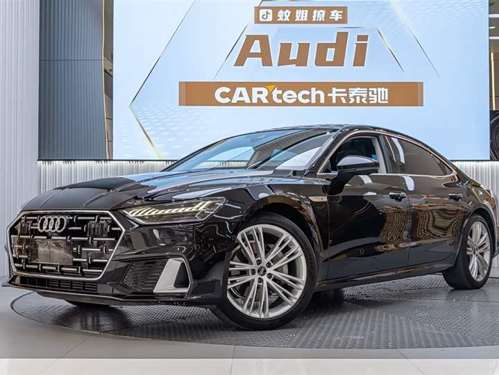 Фото 1 - Audi A7L