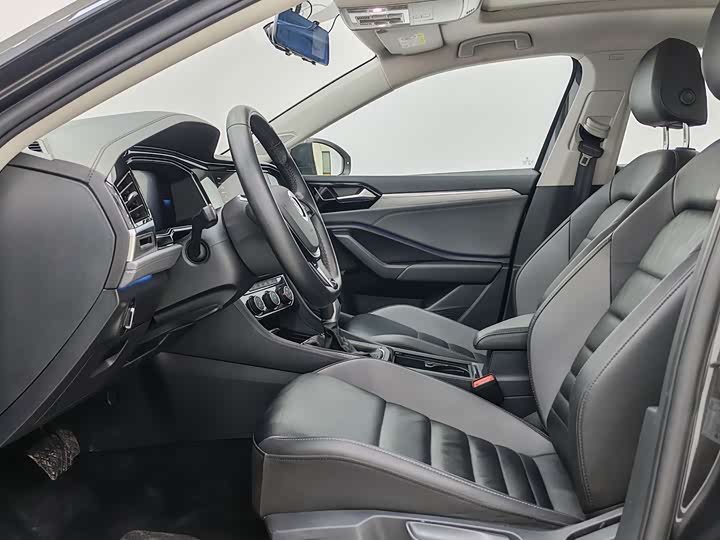 Фото 8 - Volkswagen Sagitar L