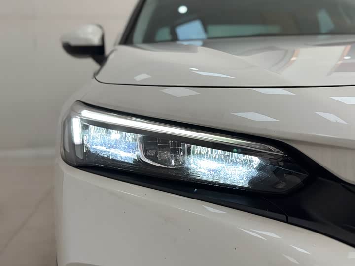 Фото 4 - Honda Civic