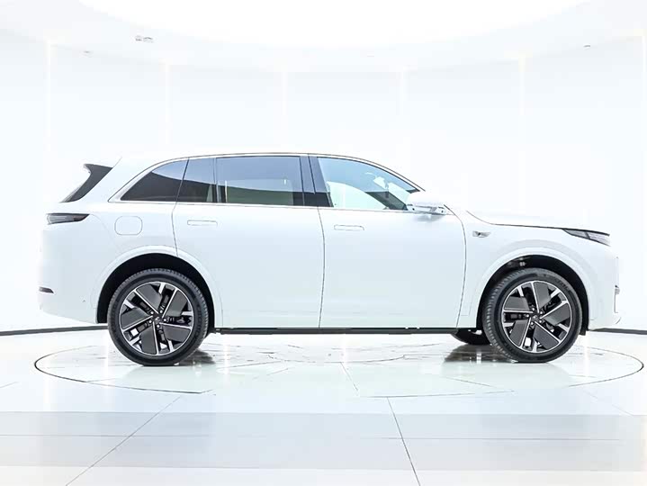 Фото 6 - LiXiang L7