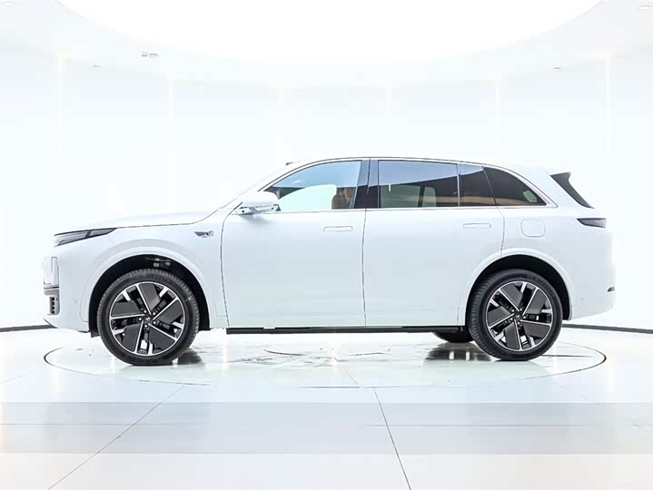 Фото 9 - LiXiang L7