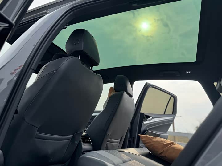 Фото 9 - Volkswagen ID.4 Crozz