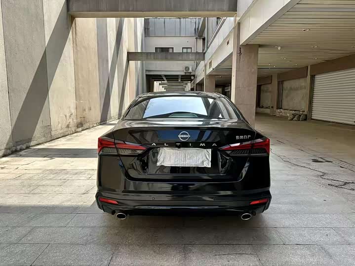 Photo 5 - Nissan Teana