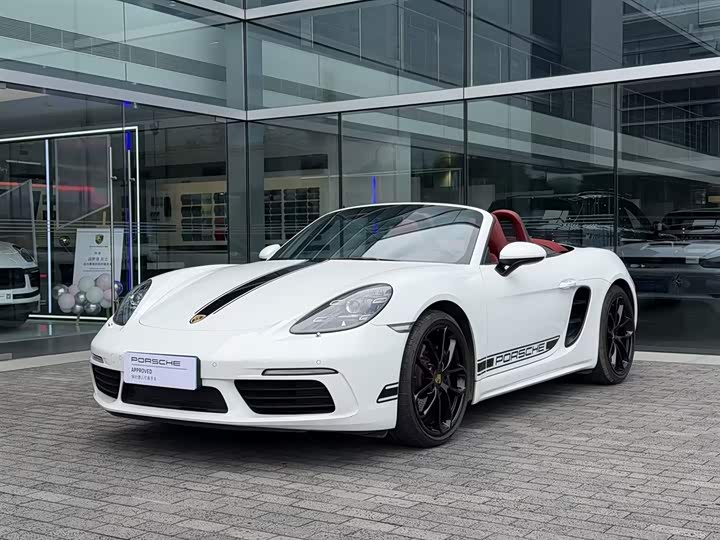 Фото 1 - Porsche 718