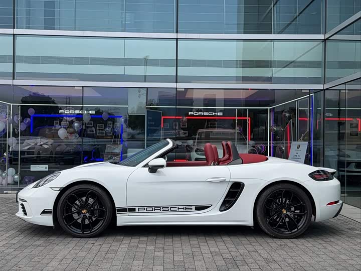 Фото 2 - Porsche 718