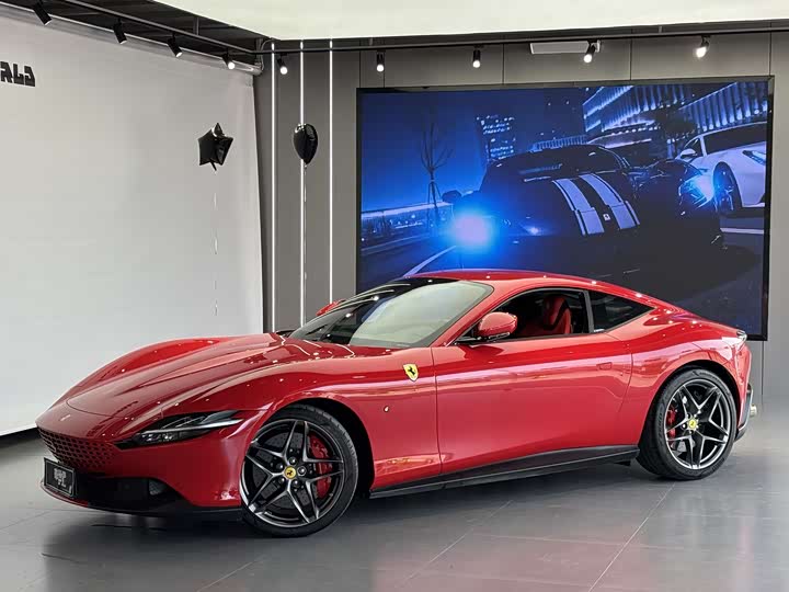 Photo 1 - Ferrari Roma