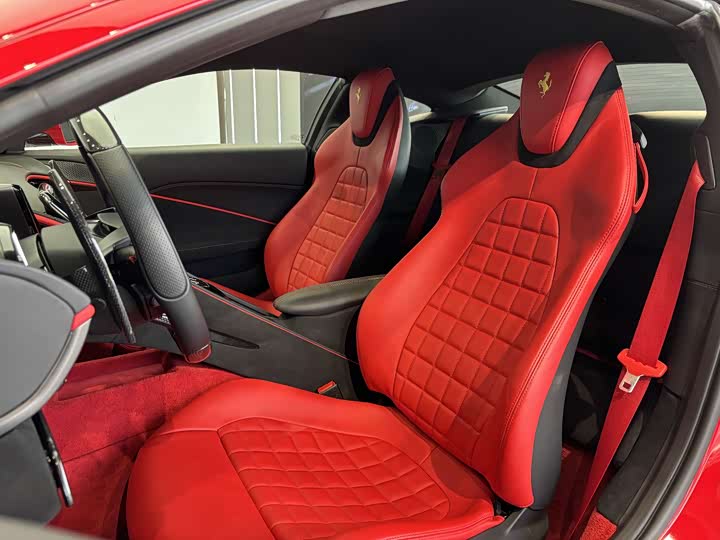 Photo 6 - Ferrari Roma