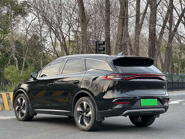 Фото 5 - BYD Tang Hybrid/EV