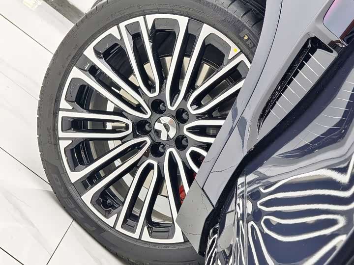 Фото 4 - Nio ES8