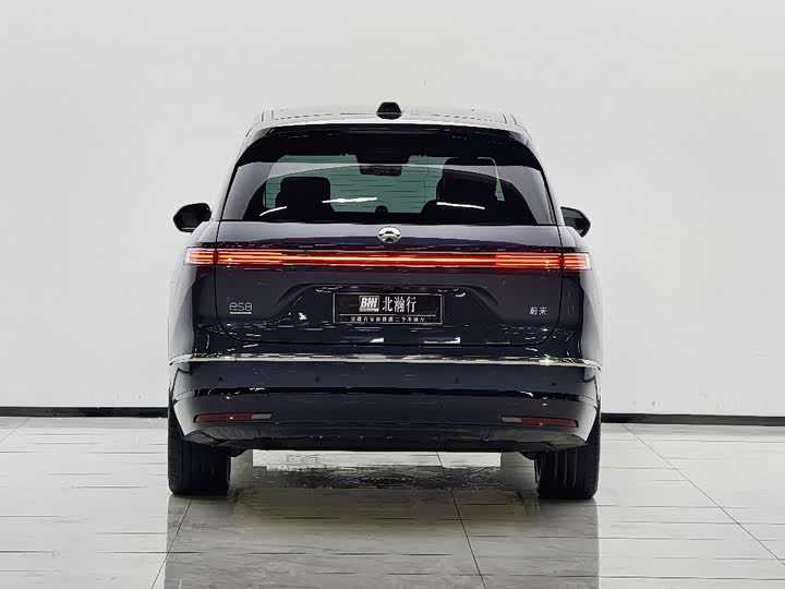 Фото 7 - Nio ES8