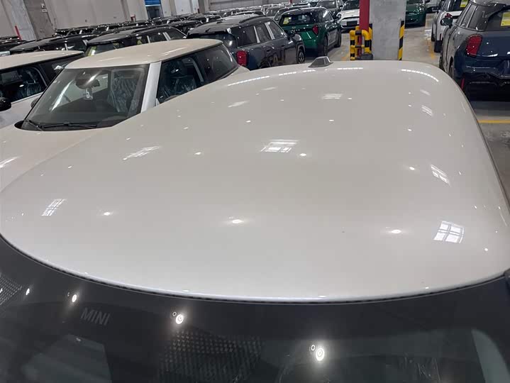 Photo 8 - Mini Cooper