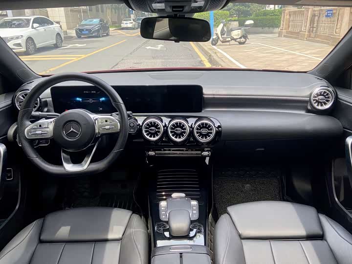 Фото 4 - Mercedes-Benz A-Class