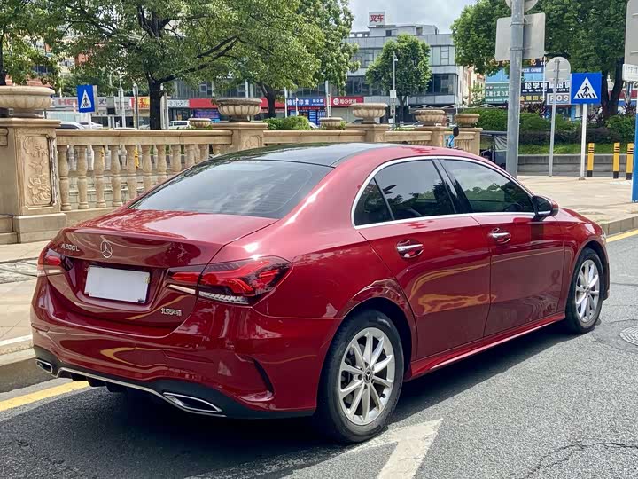 Фото 9 - Mercedes-Benz A-Class