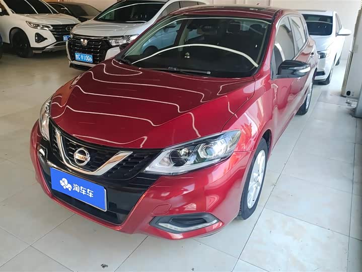 Photo 1 - Nissan Tiida