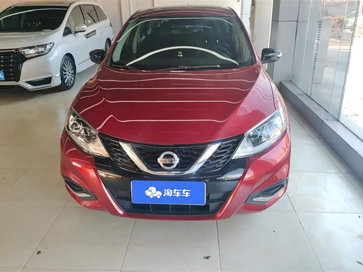 Photo 2 - Nissan Tiida