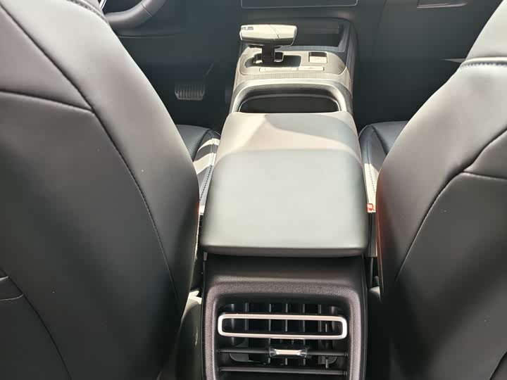 Фото 8 - Changan Eado Plus