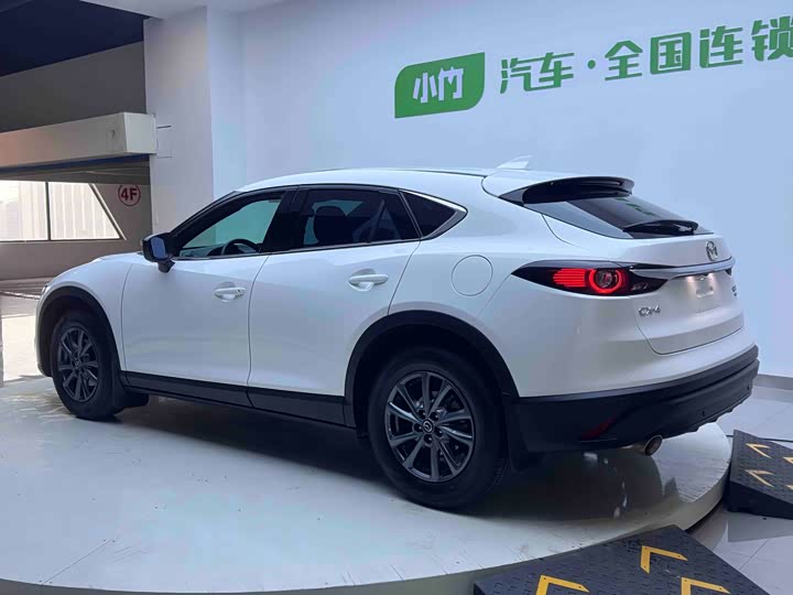Фото 4 - Mazda CX-4
