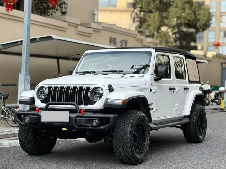 Фото 3 - Jeep Wrangler