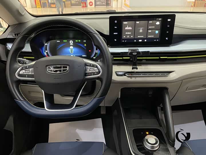 Фото 8 - Geely Geometry EX3