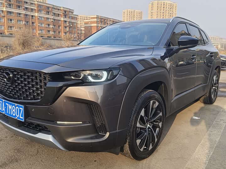 Photo 2 - Mazda CX-50