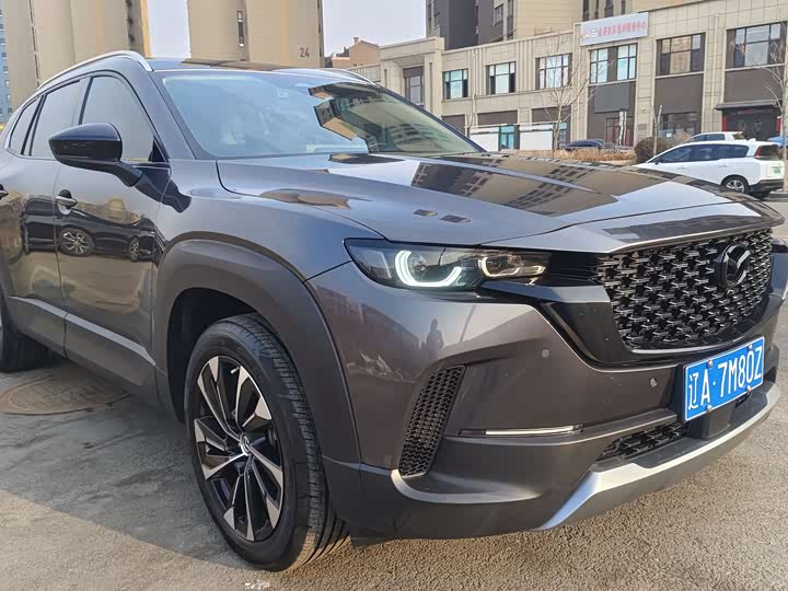 Photo 3 - Mazda CX-50