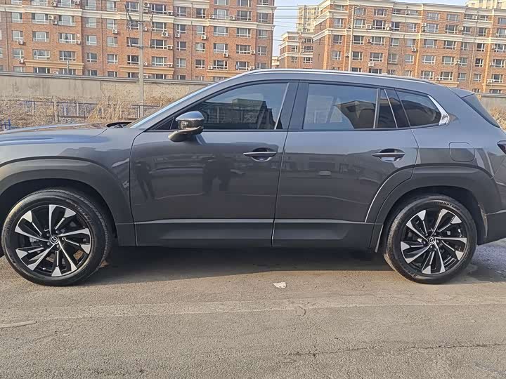 Photo 4 - Mazda CX-50