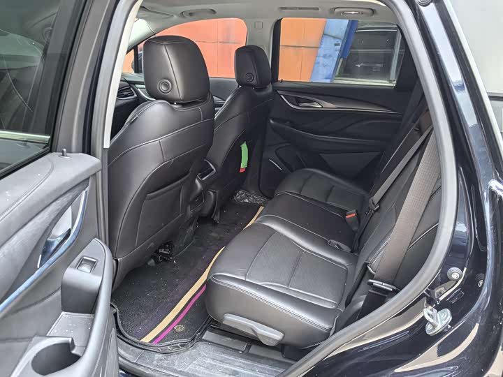 Фото 5 - Buick Enclave