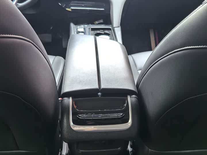 Фото 7 - Buick Enclave