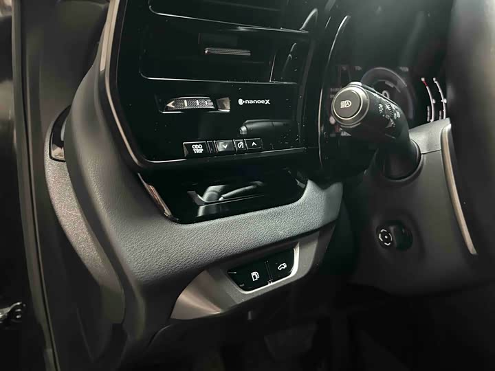 Фото 7 - Lexus RX