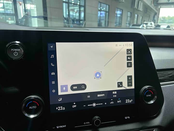 Фото 9 - Lexus RX