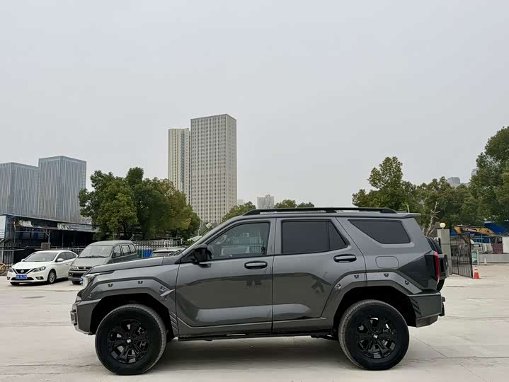 Фото 5 - Tank 400 Hybrid